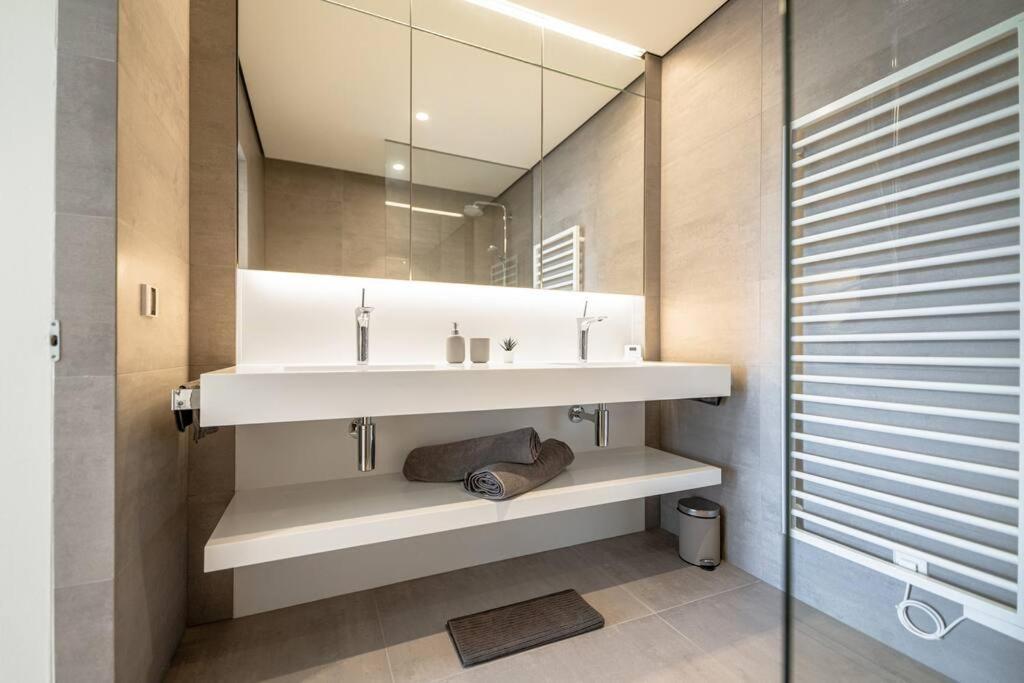 Lux City Hamilius - Modern & Spacious Apart W/View Luxemburgo Exterior foto